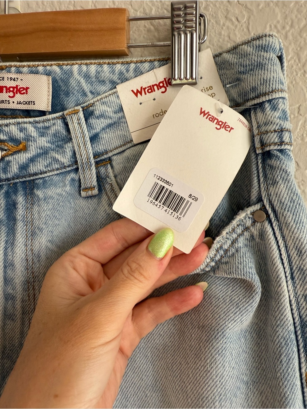Wrangler High Rise Rodeo Straight Crop Jeans - Picture 6 of 7
